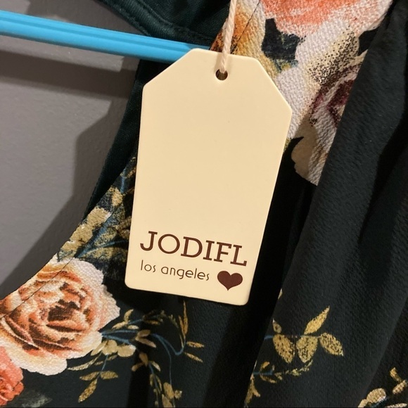 Jodifl Hunter Green Floral Dress - Picture 4 of 6